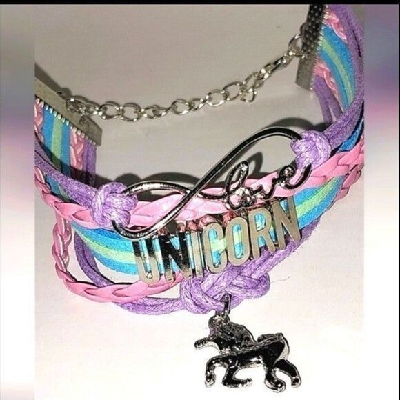 Hand crafted, horse shaped unicorn stackable bracelet - Picture 5 of 6